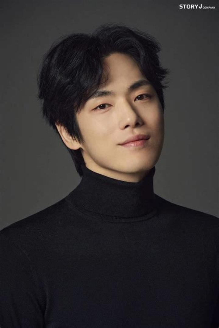 Kim Jung Hyun's Girlfriend A Look At The Actor's Dating Life! OtakuKart