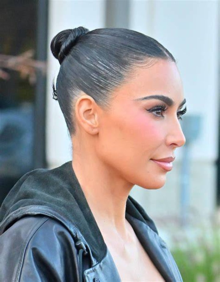 Kim Kardashian critics spot her real 'thinning' and 'breaking' hair
