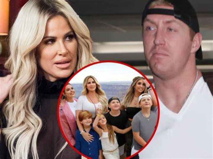Kim Zolciak Biermanns new closetfrom her Facebook Page Exterior Design