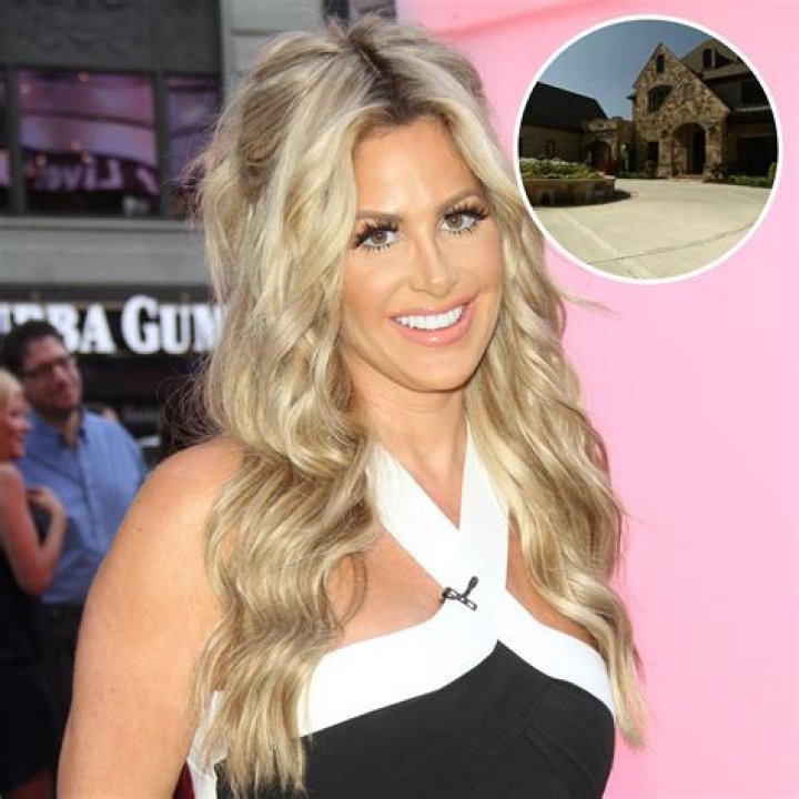 Kim Zolciak's Weight Loss 'Real Housewives' Star Shows Off PostBaby