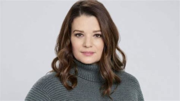 Kimberly Sustad Bio, Net Worth, Married, Husband, Parents, Family