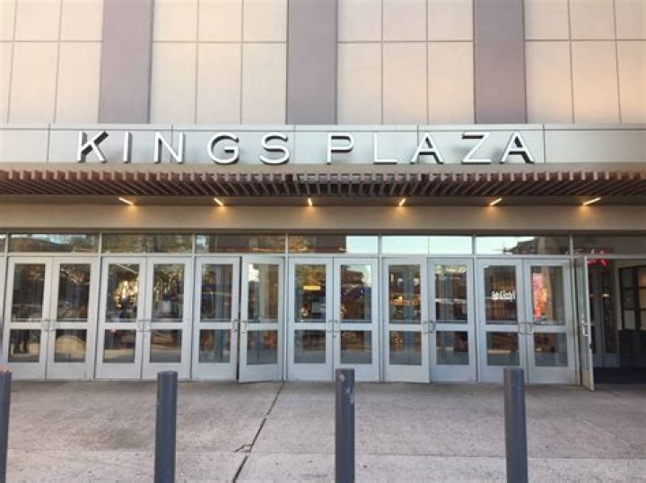 Kings Plaza has staying power Red Hook StarRevue