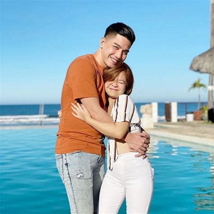 Kiray Celis celebrates first monthsary with boyfriend Stephan Estopia