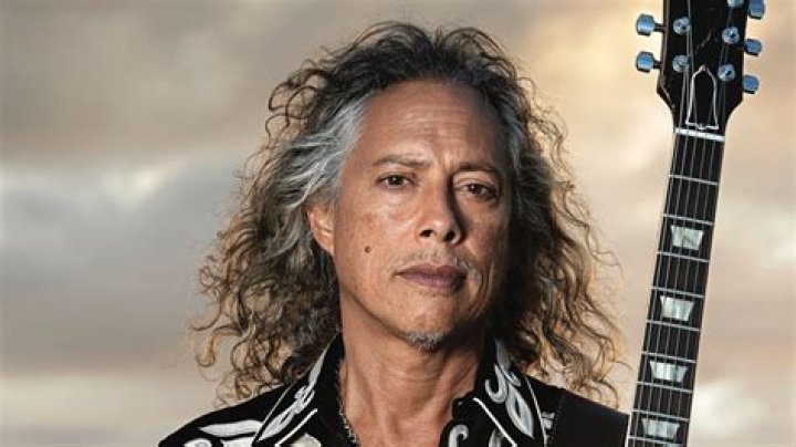 Kirk Hammett "Ch&uacute;ng t&ocirc;i muốn 1 thứ như Back In Black" (chơi chữ theo