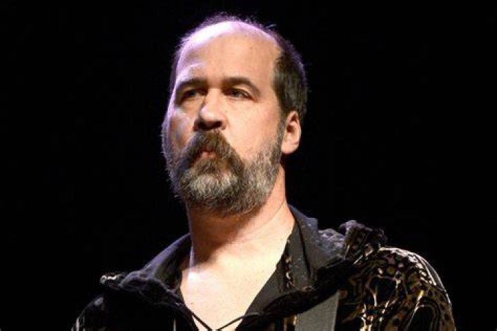 Krist Novoselic&rsquo;s SafetyFirst TVThrowing Stunt DRGNews