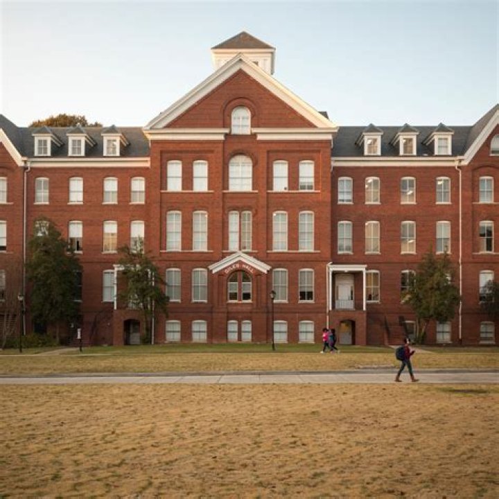 Krista Campbell Spelman College Move in Day FIRSTLADYBEA