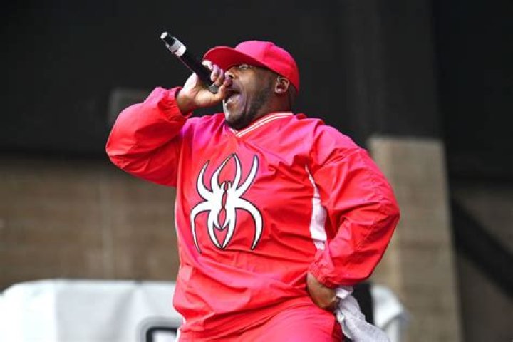 Krizz Kaliko Net Worth 2023 Song Albums Age Wife Tour Eyes