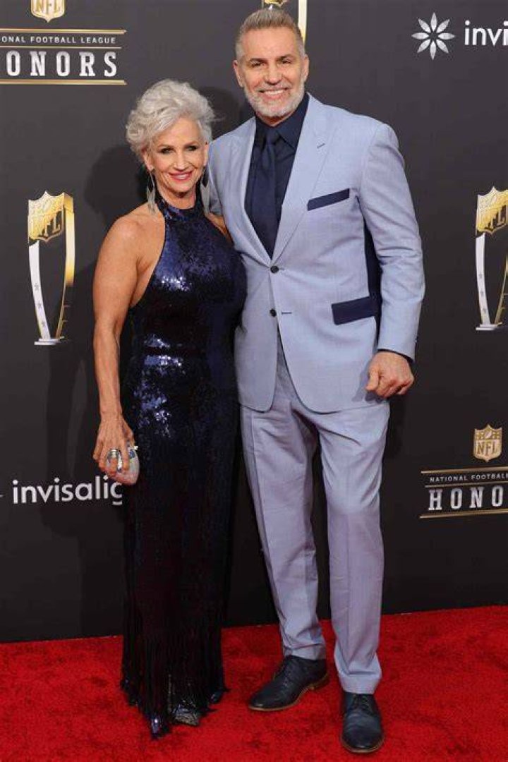 Kurt Warner 2023 Wife, net worth, tattoos, smoking & body facts Taddlr