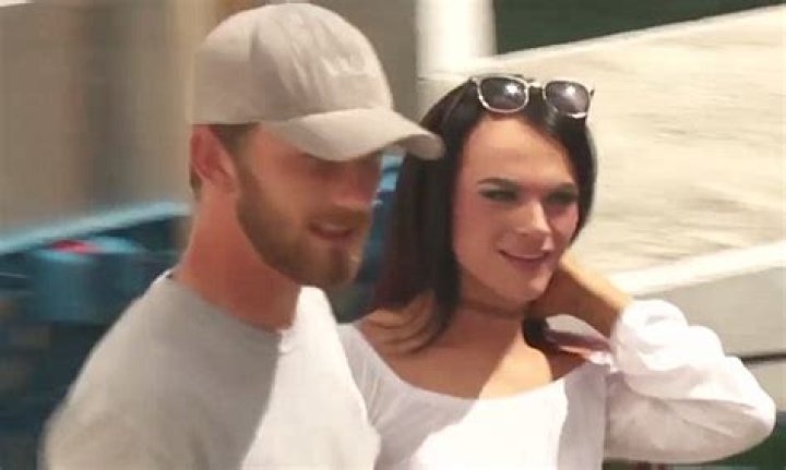 Kyle Long Bio, Wife, Girlfriend, Height, Weight, Body Measurements