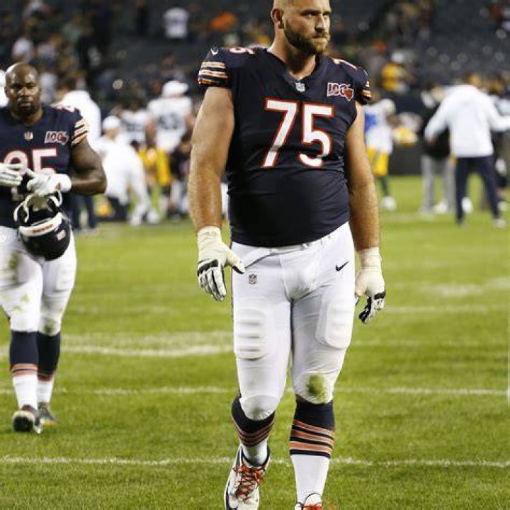 Kyle Long's girlfriend... wow CHIBears