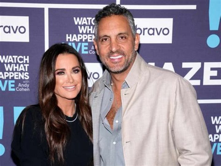 Kyle Richards' daughter Farrah on 'painful' Hilton family feud