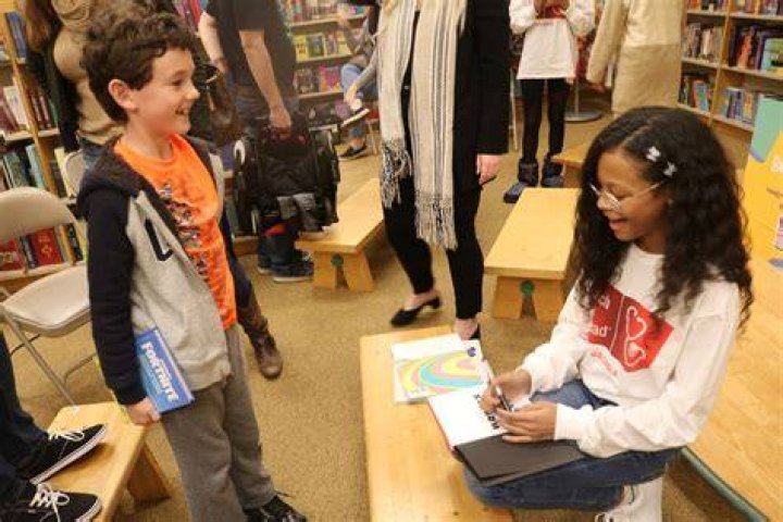 Kyliegh Curran Reads Aloud for Reach Out and Read