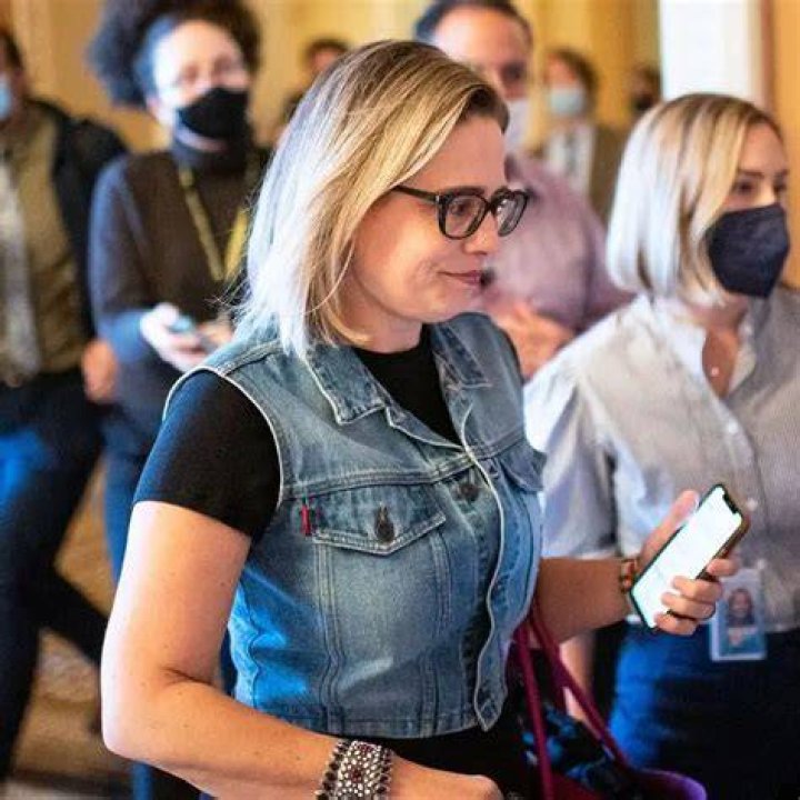 Kyrsten Sinema RamishaOuais