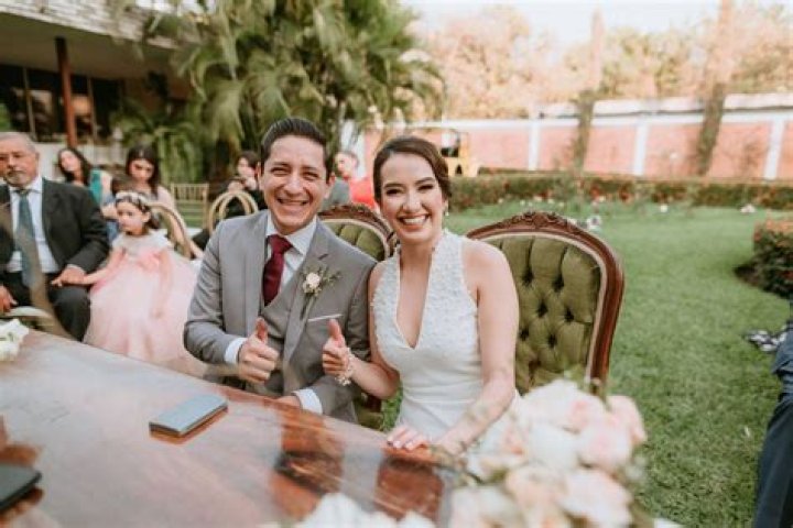 La boda de Car&iacute;n Le&oacute;n con Alejandra Esquer