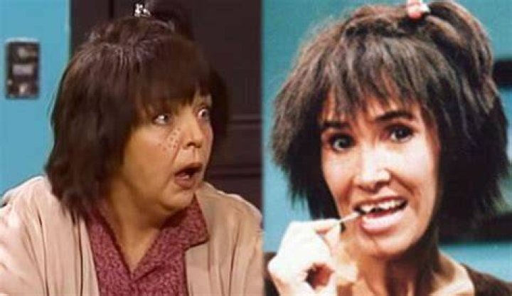 La Chimoltrufia regresa con emotivo poema de Chespirito Univision