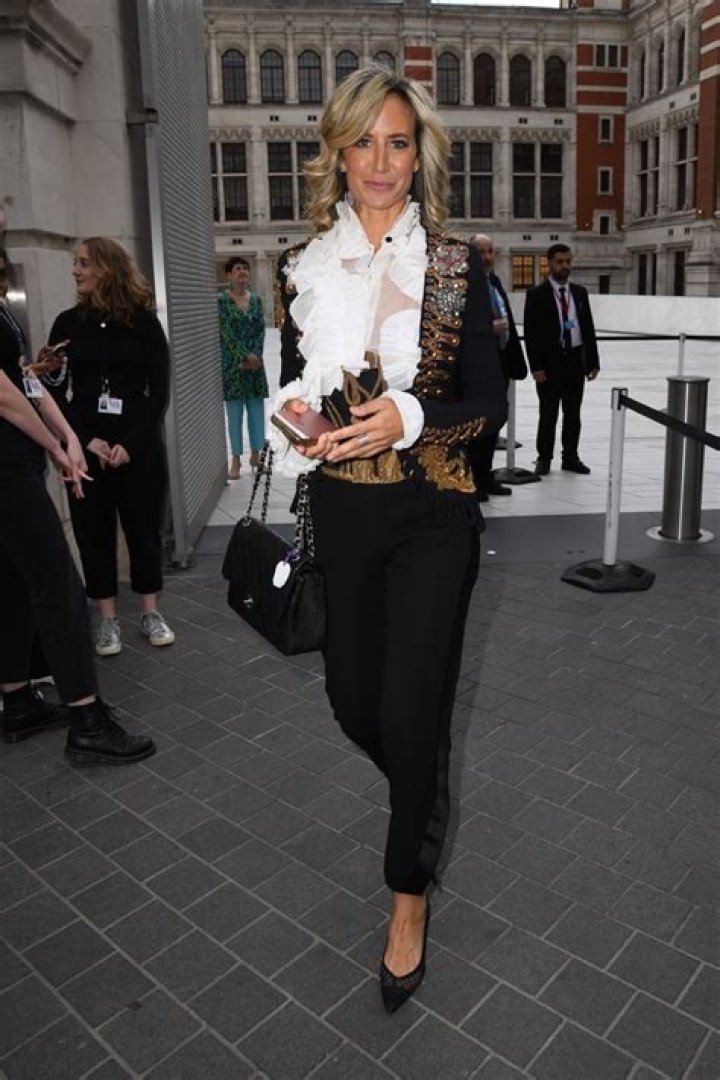 LADY VICTORIA HERVEY Arrives at Armani Fashion Show in Milan 09/23/2018