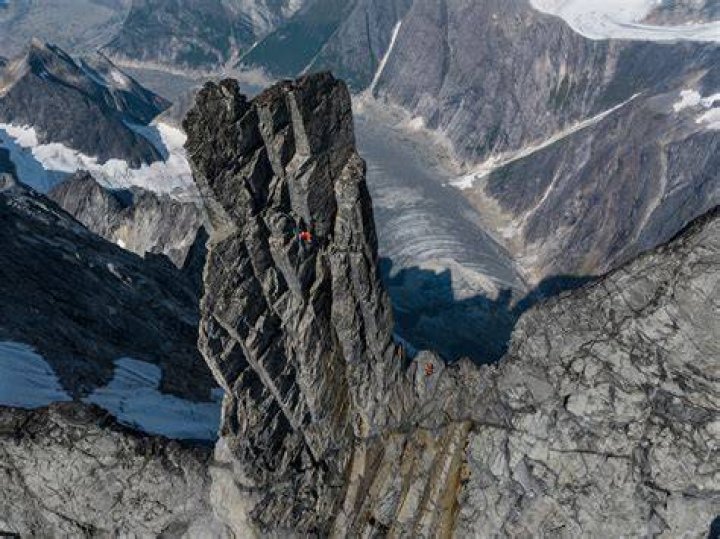 Landmark Climb Alex Honnold, Tommy Caldwell Scale El Capitan In Under