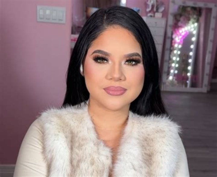 Latest El Charro Y La Mayrita Net Worth, Biography, Wiki, Age, Height