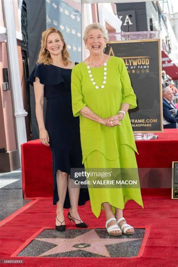 Laura Linney parents: Romulus Linney, Ann Leggett