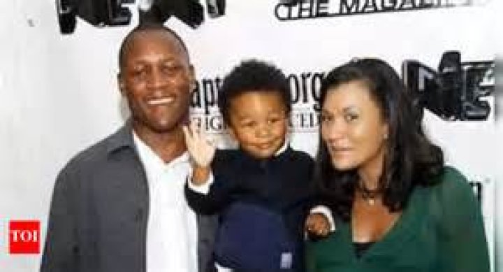 Lauren Campbell Why NFL legend Barry Sanders filed for divorce after