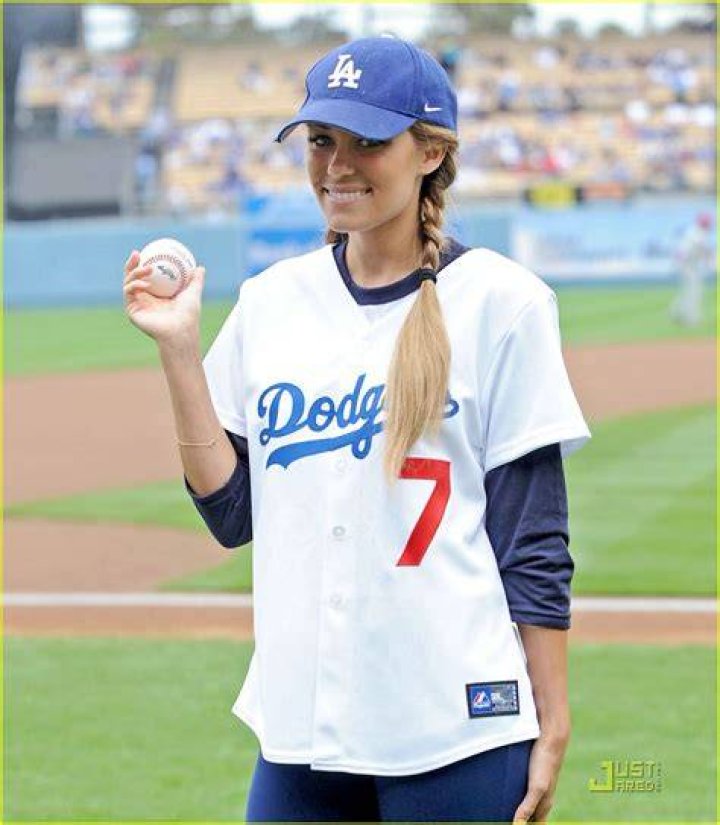 Lauren Conrad is Dodgers Delightful Photo 1972921 Lauren Conrad