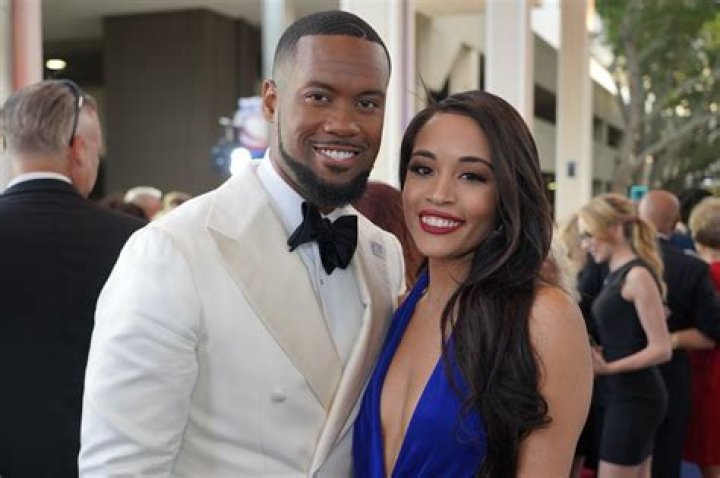 Lawrence Jones Fox News Girlfriend Company Salaries 2023