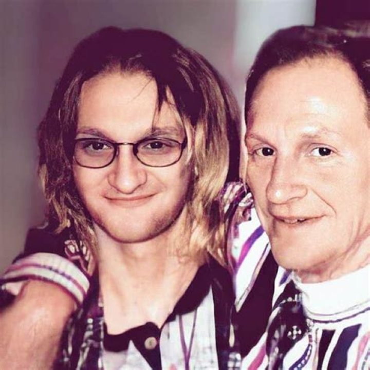 Layne Staley His Time In Alice In Chains And His Tragic Death