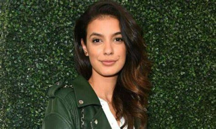 Laysla De Oliveira Bio, Age, Net Worth, Career, Wiki, Relationship