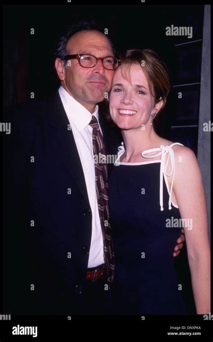 Lea Thompson and husband, Howard Deutsch Famous couples, Celebrity