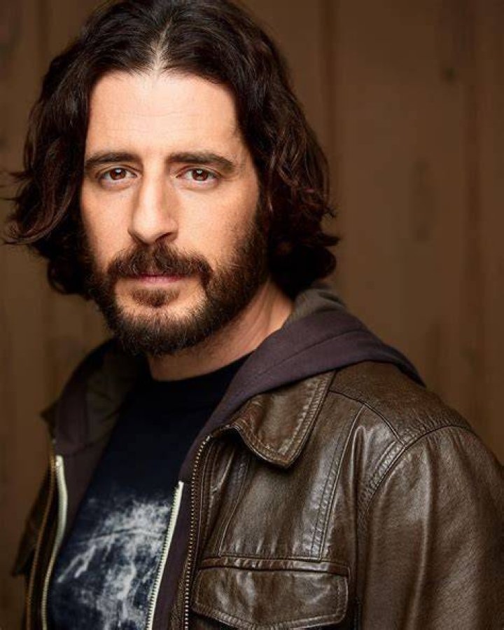 Learn about Jonathan Roumie Wikipedia, Wife, Height, Married, Family