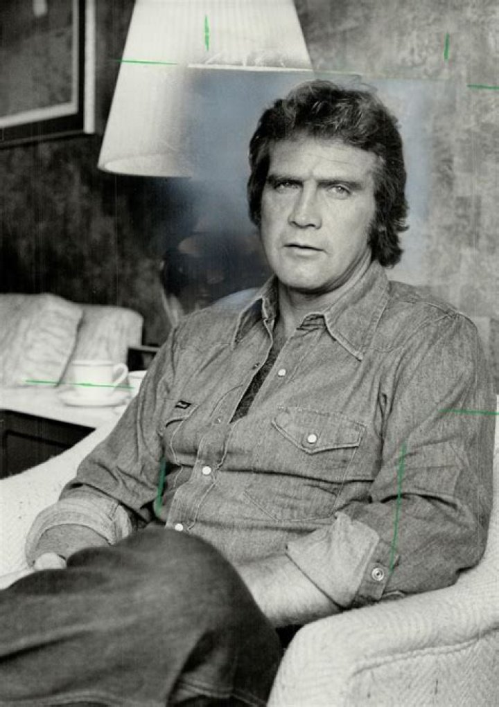 Lee Majors Women are obviously very much attracted to him but he