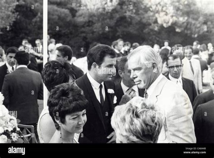 LEE MARVIN Michelle Triola Vince Edwards 1967.Supplied by Photos Stock