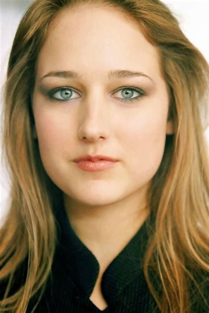 Leelee Sobieski Leelee sobieski, Beautiful celebrities, Little dresses