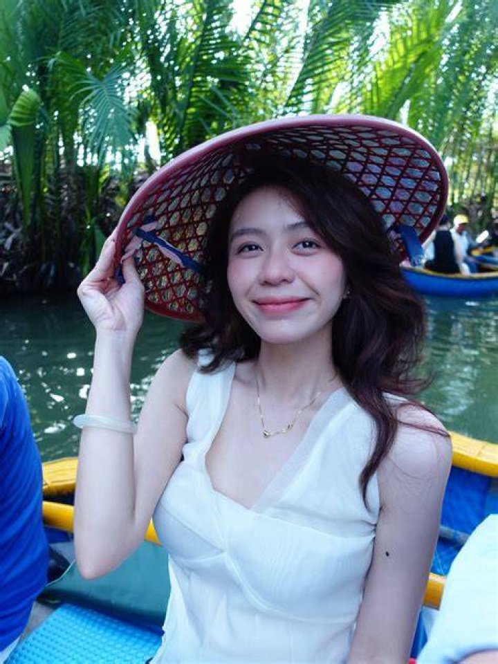 Leena / ladyvietnam Nude, OnlyFans Leaks, Fappening FappeningBook