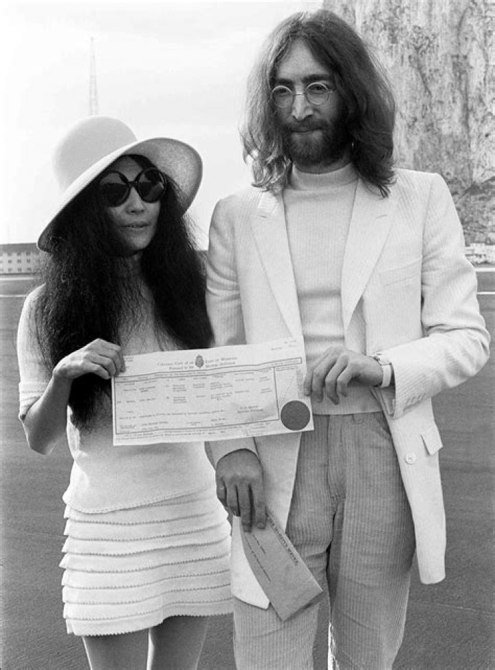 Lennon and her first husband, Lee Bernhardi, on their wedding day