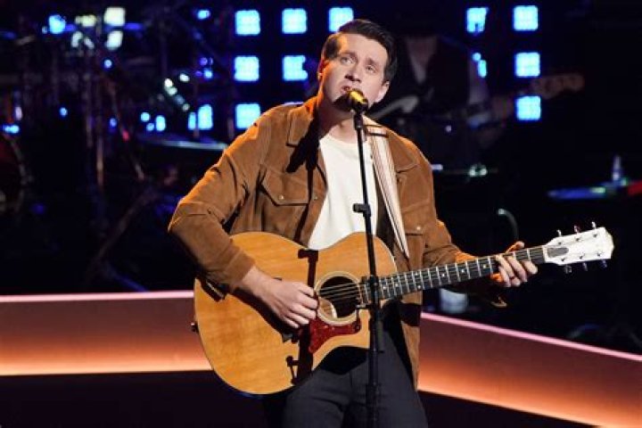 LENNON VANDERDOES The Voice contestant