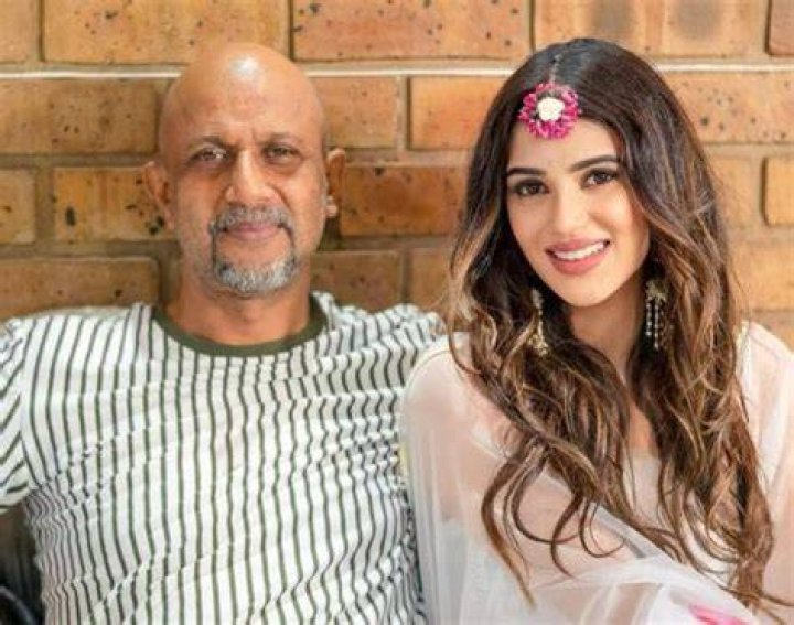 Lerisha Munsamy Age, Husband, Family, Biography & More &raquo; StarsUnfolded