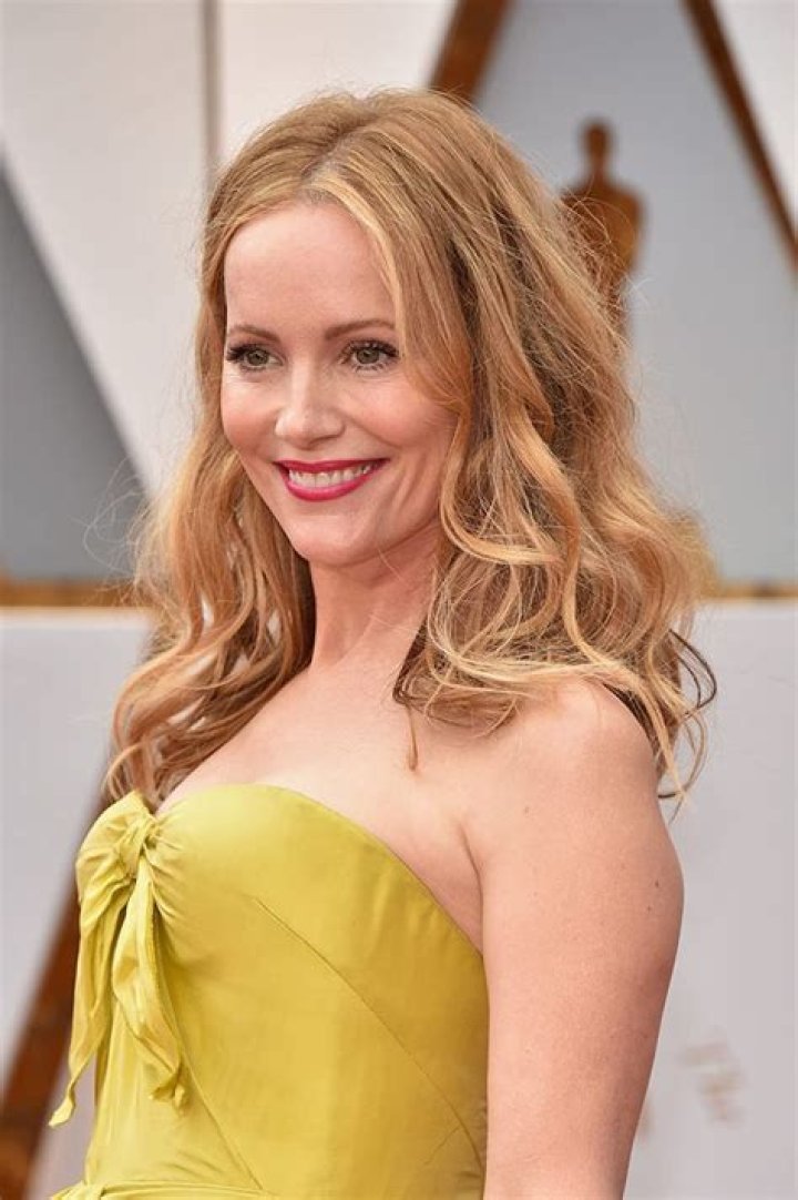 leslie mann Leslie mann, Celebrity pictures, Celebrities