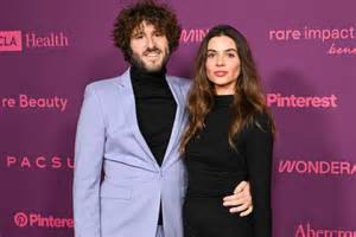 Lil Dicky Girlfriend Here's What to Know Creeto