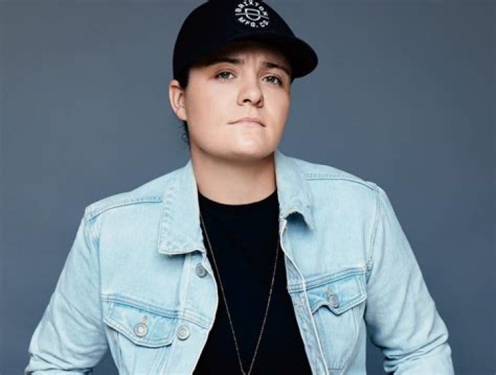 Lily Rose (Country Singer) Wiki, Biography, Age, Parents, Wife, Net