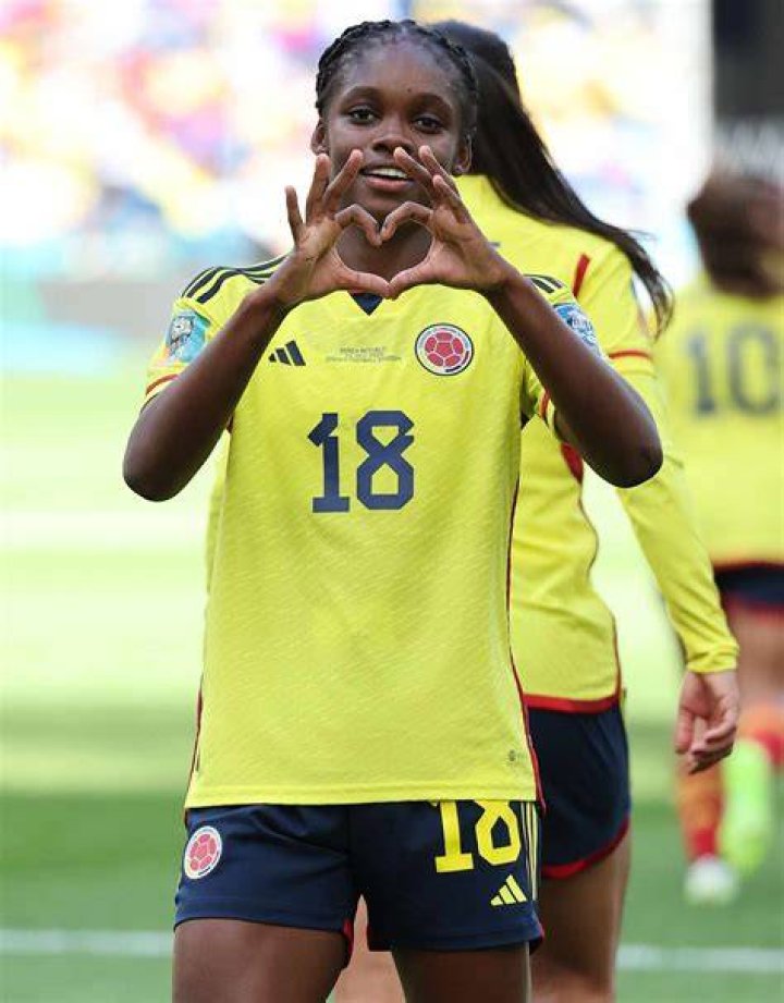 Linda Caicedo, cancer survivor, scores as Colombia tops South Korea