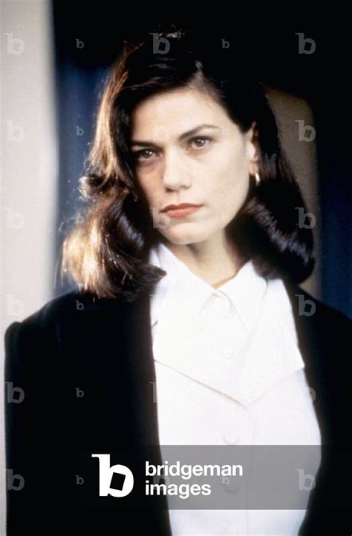 Linda Fiorentino Biography Facts, Childhood, Family Life & Achievements