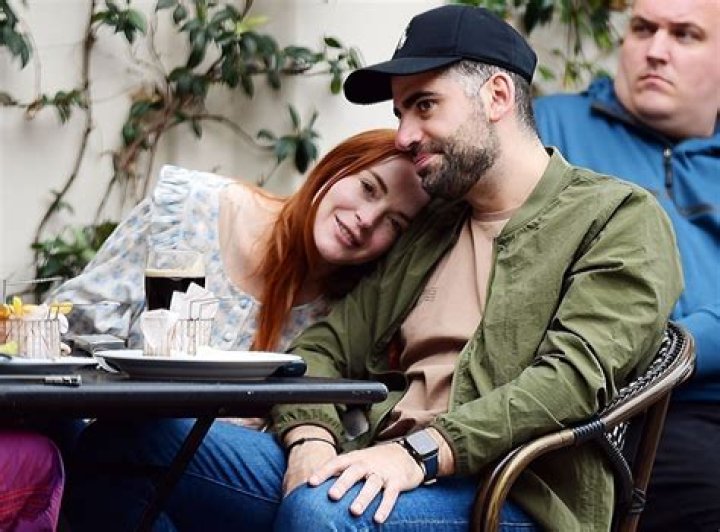 Lindsay Lohan Cozies Up to Husband Bader Shammas During London Outing