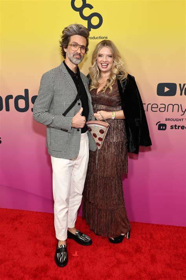 Link Neal 2024 Wife, net worth, tattoos, smoking & body facts Taddlr