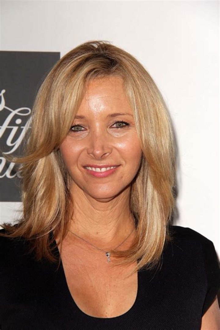 Lisa Kudrow Net Worth, Bio, Height, Family, Age, Weight, Wiki 2024