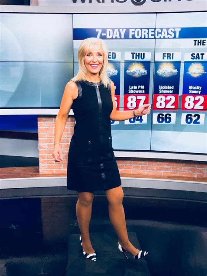 Liz Bonis Local 12 Cincinnati hot_reporters