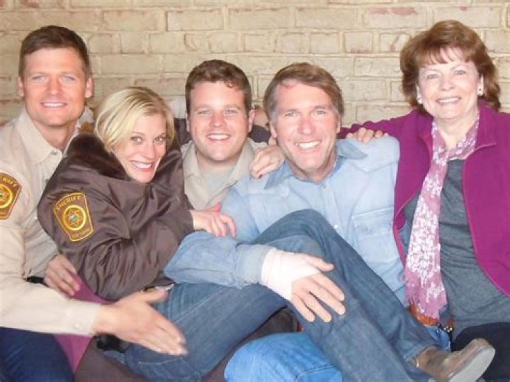 Longmire Cast In Real Life 2020 Reviewit.pk