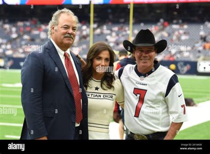 LOOK Texans&rsquo; Cal and Hannah McNair attend Rockets&hellip;
