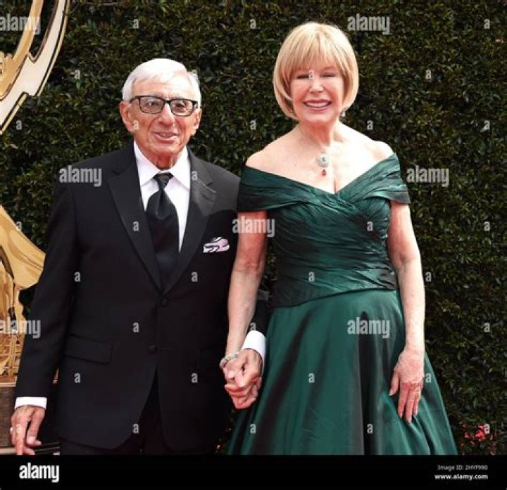 Loretta swit y jamie farr fotograf&iacute;as e im&aacute;genes de alta resoluci&oacute;n Alamy