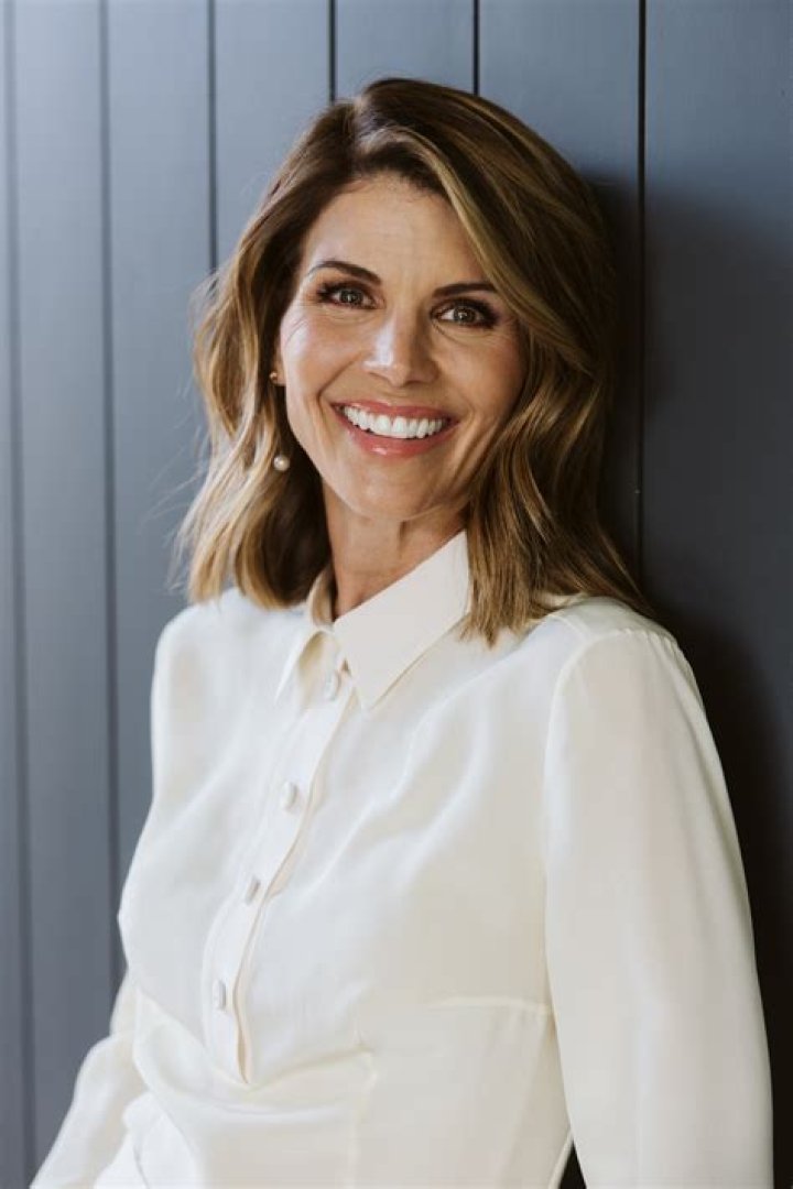 Lori Loughlin's YouTube star daughter admits her parents forced her to